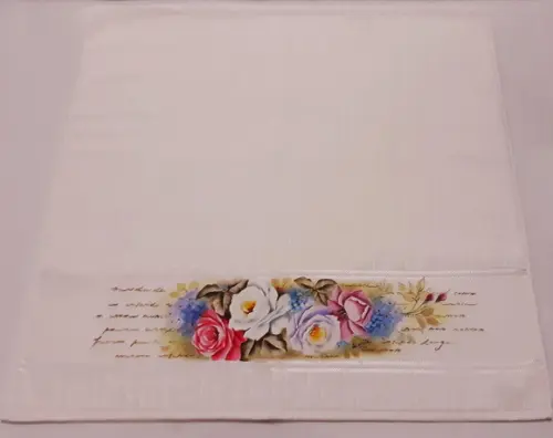 Toalha de Banho Pintada à Mão - Rosas e Hortênsias