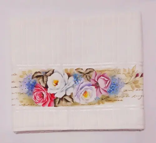 Toalha de Banho Pintada à Mão - Rosas e Hortênsias