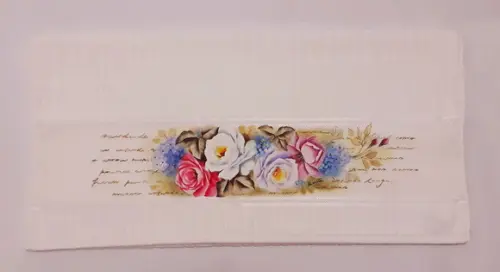 Toalha de Banho Pintada à Mão - Rosas e Hortênsias