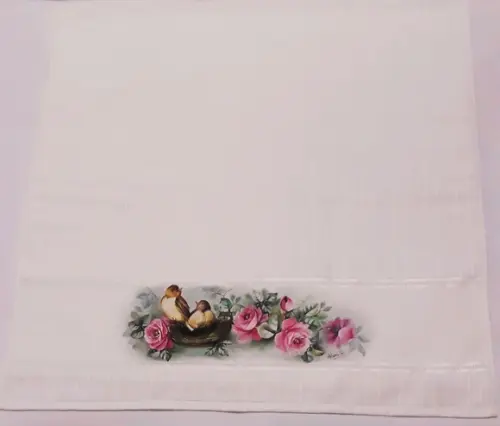 Toalha de Banho Pintada à Mão - Rosas e Pássaros