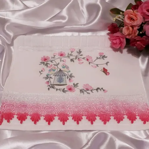 Toalha de Mão Lavabo Bordada - Flores e Casa de Passarinho