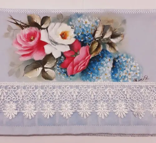 Toalha de Mão Lavabo Pintada à Mão - Rosas e Hortênsias