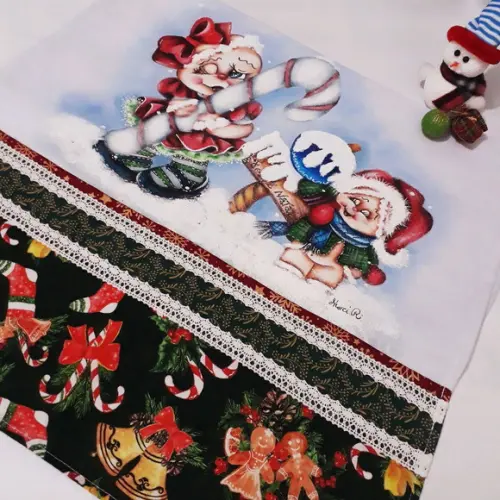 Pano de Copa ou Prato com Pintura à Mão - Biscoitos de Natal