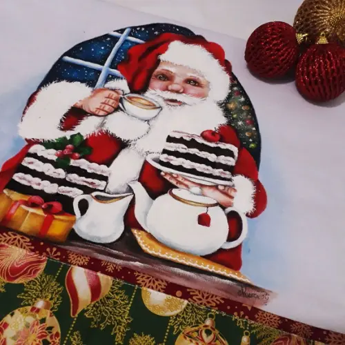 Pano de Copa ou Prato com Pintura à Mão - Papai Noel com Bolo
