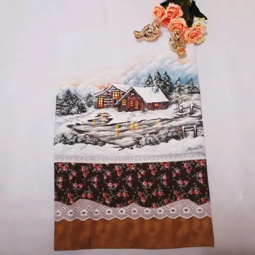 Pano de Copa ou Prato Pintado à Mão - Casinhas na Neve