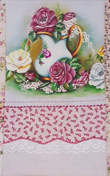 Pano de Copa ou Prato Pintado à Mão - Jarra e Rosas