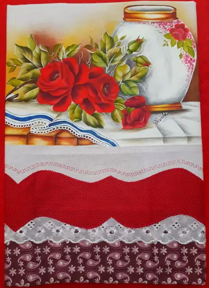 Pano de Copa ou Prato Pintado à Mão - Vaso e Rosas Vermelhas