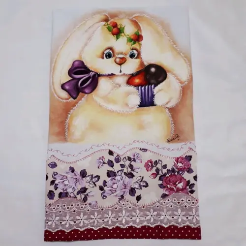 Pano de Copa ou Prato Pintado à Mão - Coelhinha Charmosa