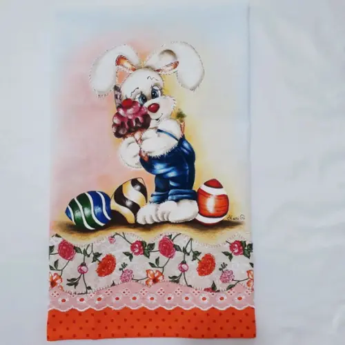Pano de Copa ou Prato Pintado à Mão - Coelhinho
