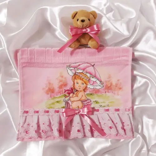 Toalha de Mão Escolar-Menina com Sombrinha
