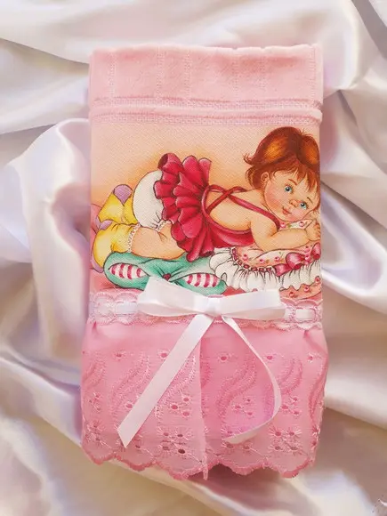 Toalha de Mão Escolar-Menina Dengosa