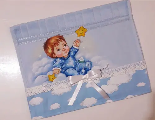 Toalha de Mão Escolar-Menino e Elefantinho