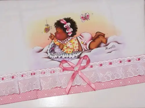 Fralda Passeio-menina Brincando com Borboleta