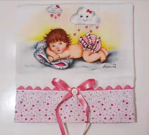 Fralda Passeio-menina Deitada