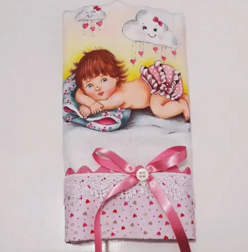 Fralda Passeio-menina Deitada