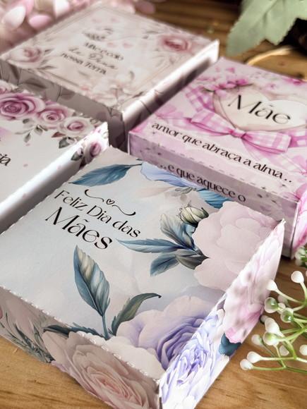 Caixa Versatil Dia das Mães Floral com Frases
