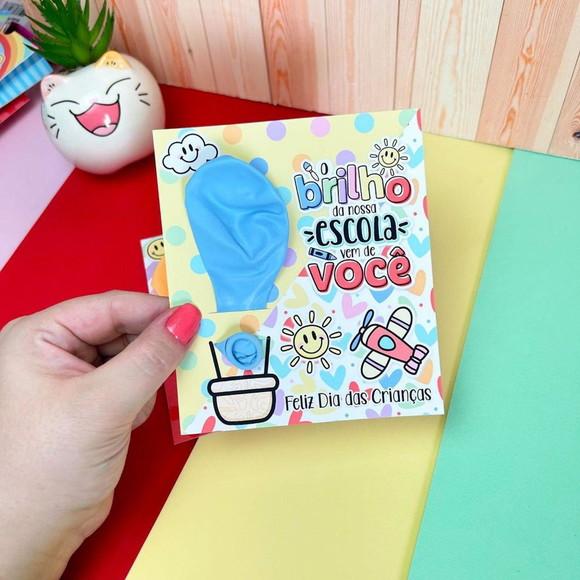 Cartão e Balão de Cores Dia das Crianças