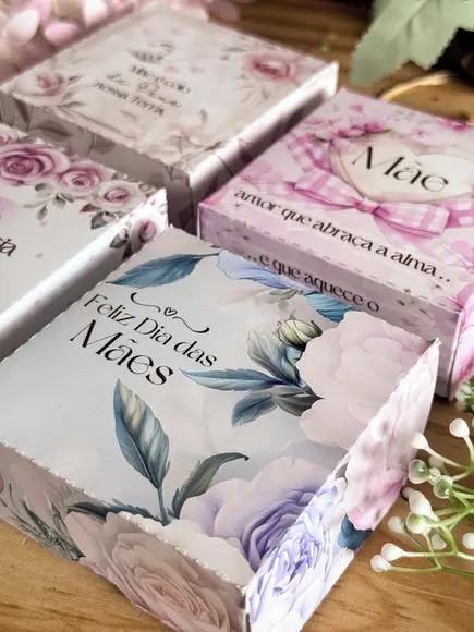 Caixa Versatil Dia das Mães Floral com Frases