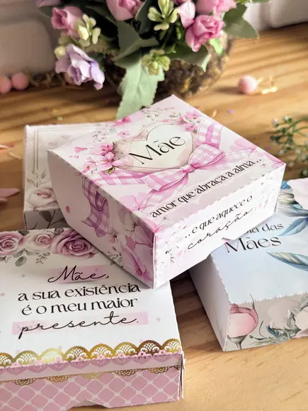 Caixa Versatil Dia das Mães Floral com Frases