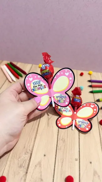 Cartão Borboleta para Pirulito Dia das Crianças