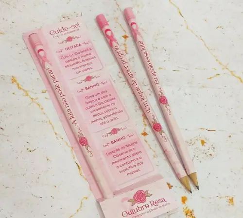 Cartão e Lápis Outubro Rosa com Autoexame