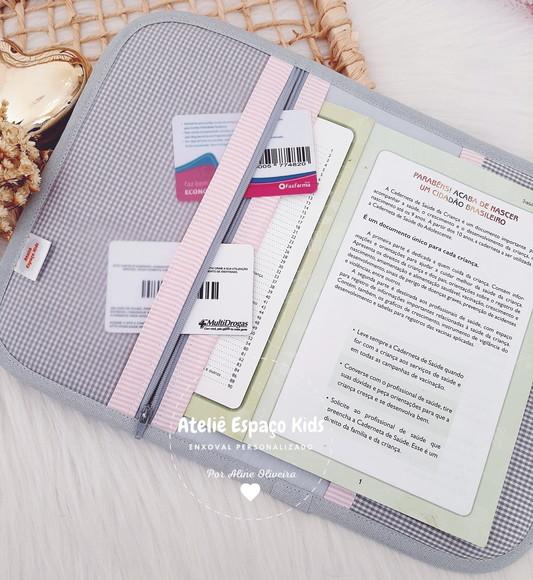 Capa para Caderneta de Vacinas e Necessaire Básica