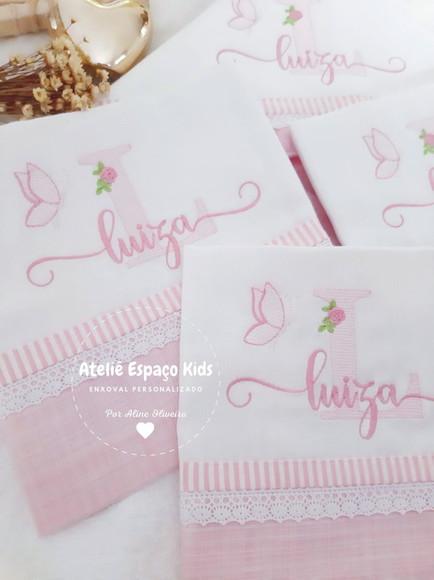 Toalha de Banho com Capuz e Fraldas de Boca e Passeio