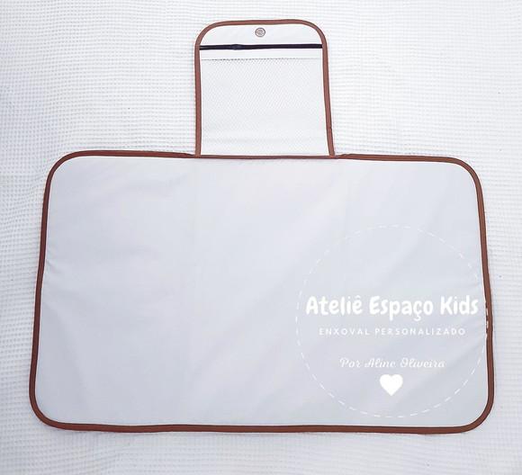 Trocador Portátil e Necessaire do Bebê
