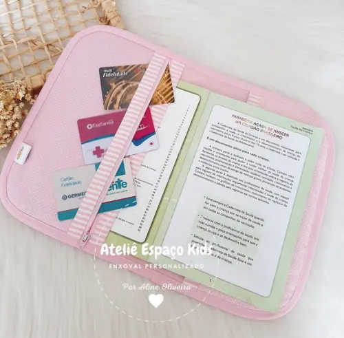 Capa Caderneta de Vacinas, Necessaire e Fraldas de Boca