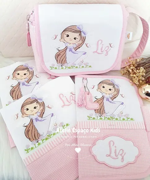 Capa Caderneta de Vacinas, Necessaire e Fraldas de Boca