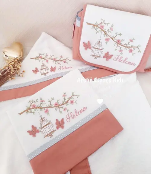 Toalha de Banho, Necessaire do Bebê e Fralda Passeio