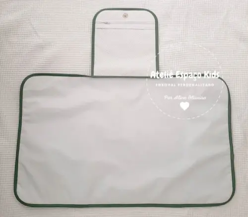 Trocador Portátil e Necessaire do Bebê