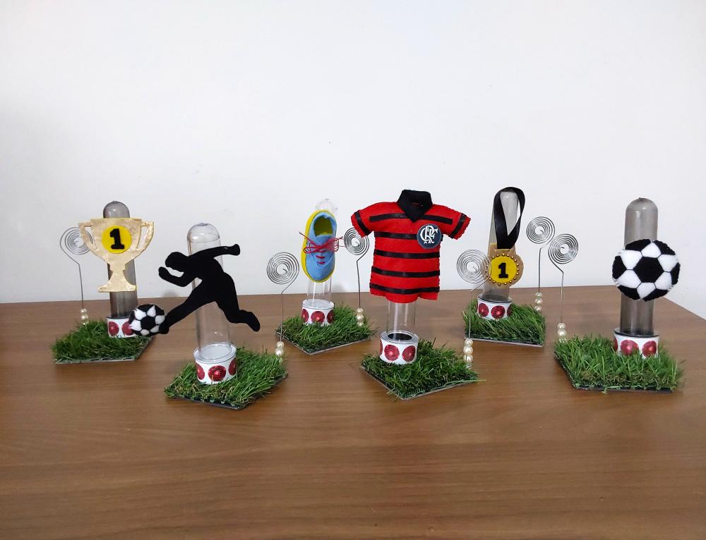 Lembrancinha Futebol em Feltro Tubete