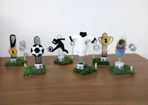 Lembrancinha Futebol em Feltro Tubete