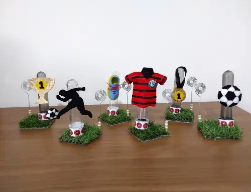 Lembrancinha Futebol em Feltro Tubete