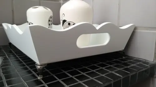 Bandeja Lavabo com Vidro no fundo e Pés Metal