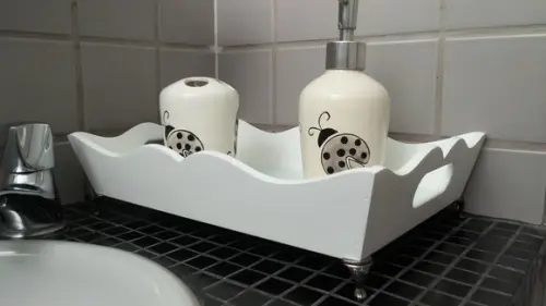 Bandeja Lavabo com Vidro no fundo e Pés Metal