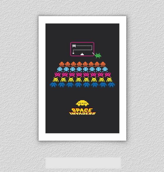 Quadro Pôster A3 c/ Moldura Aula Space Invaders 30x42cm