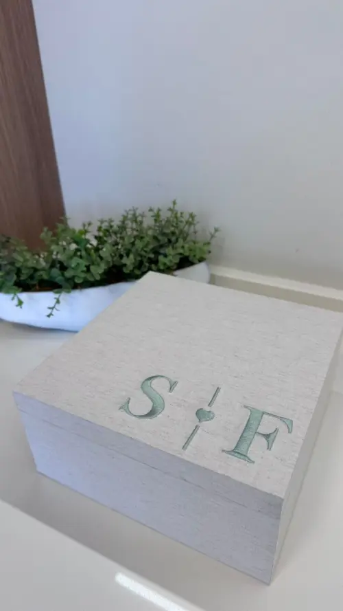 CAIXA CONVITE PARA PADRINHOS DE CASAMENTO PERSONALIZADA