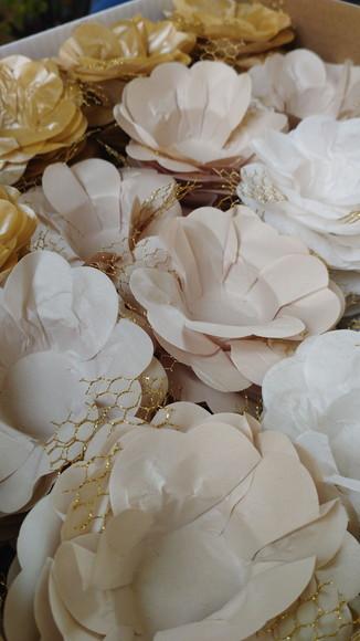 Forminhas para Doces Festa Branca Offwhite e Dourada