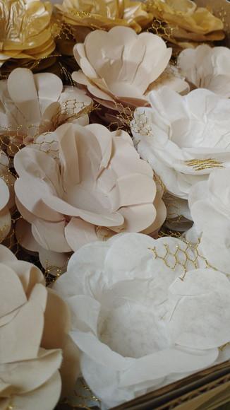 Forminhas para Doces Festa Branca Offwhite e Dourada