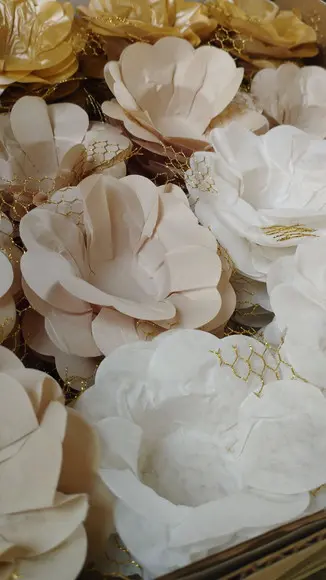 Forminhas para Doces Festa Branca Offwhite e Dourada