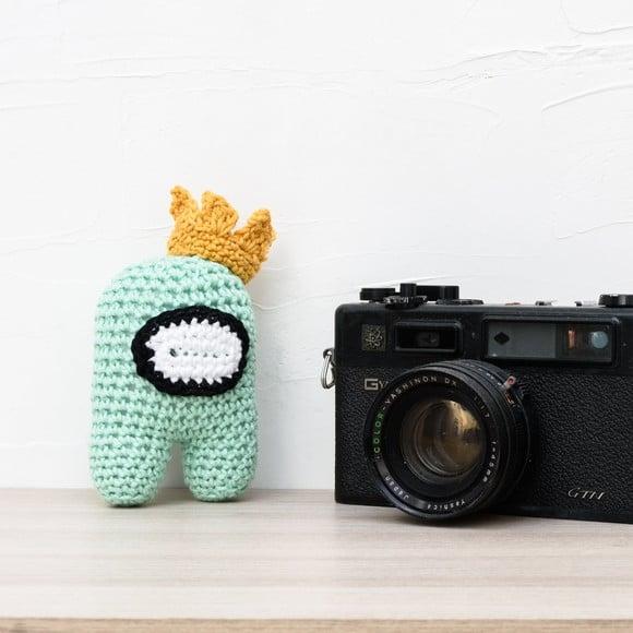 Among Us Verde com Corora em Amigurumi