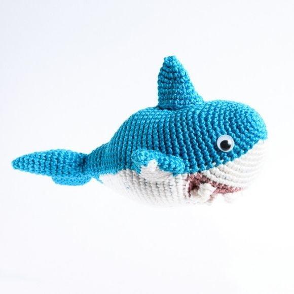 Baby Shark Azul em Amigurumi
