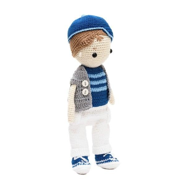 Boneco Jonathan em Amigurumi