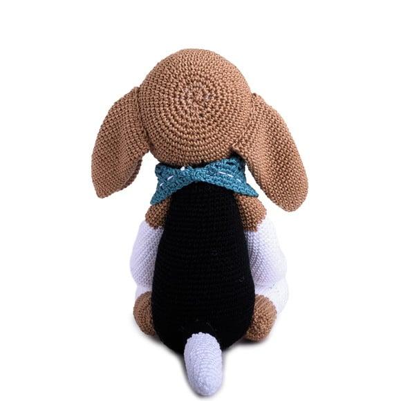 Cachorro Beagle Escuro em Amigurumi