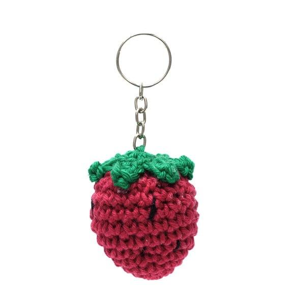 Chaveiro Morango em Amigurumi