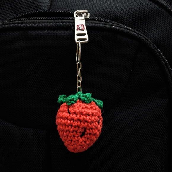 Chaveiro Morango em Amigurumi