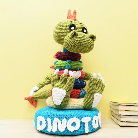 Brinquedo Educativo Dinotower em Amigurumi