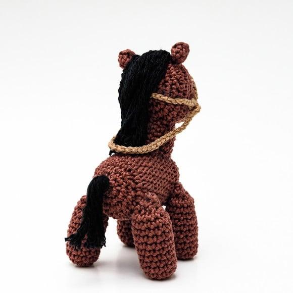 Cavalinho Marrom em Amigurumi